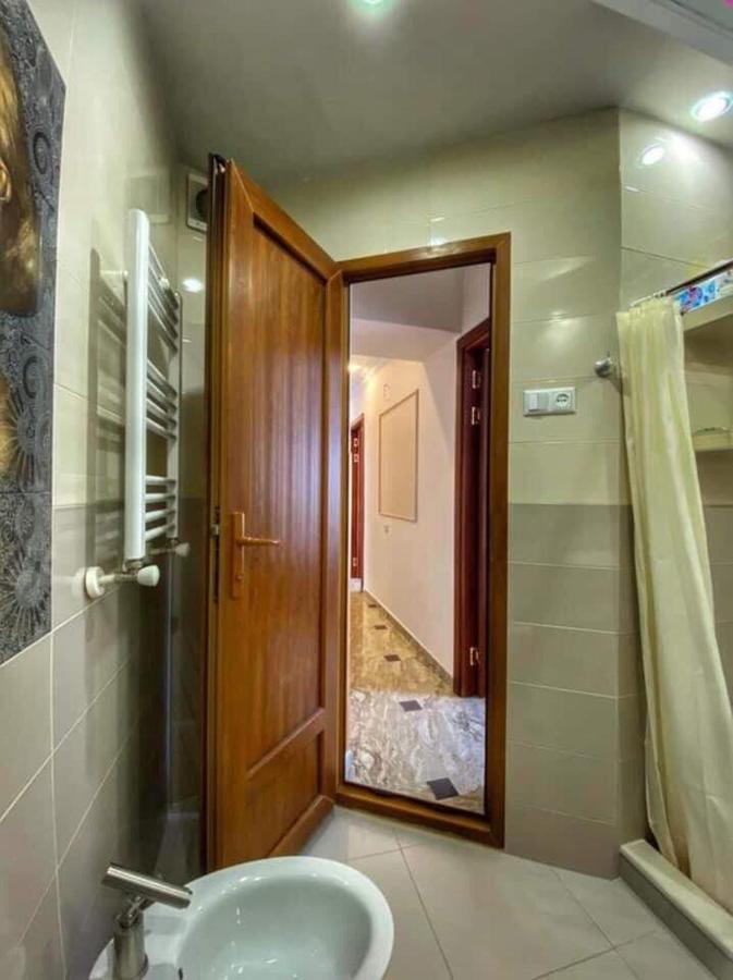 Apartment Dolphin Batumi Exterior foto